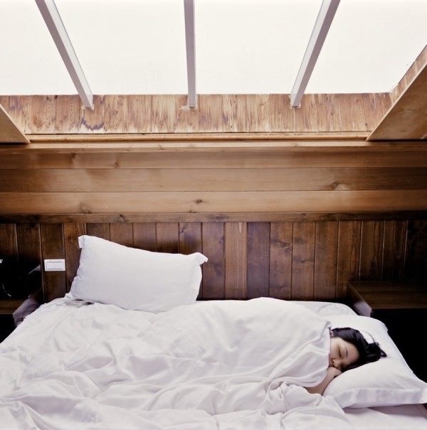 alvás pihenés ágy szoba